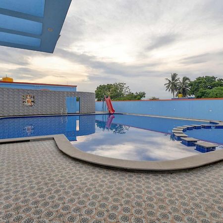 Collectipn O Pradee Queen Resort チェンナイ エクステリア 写真