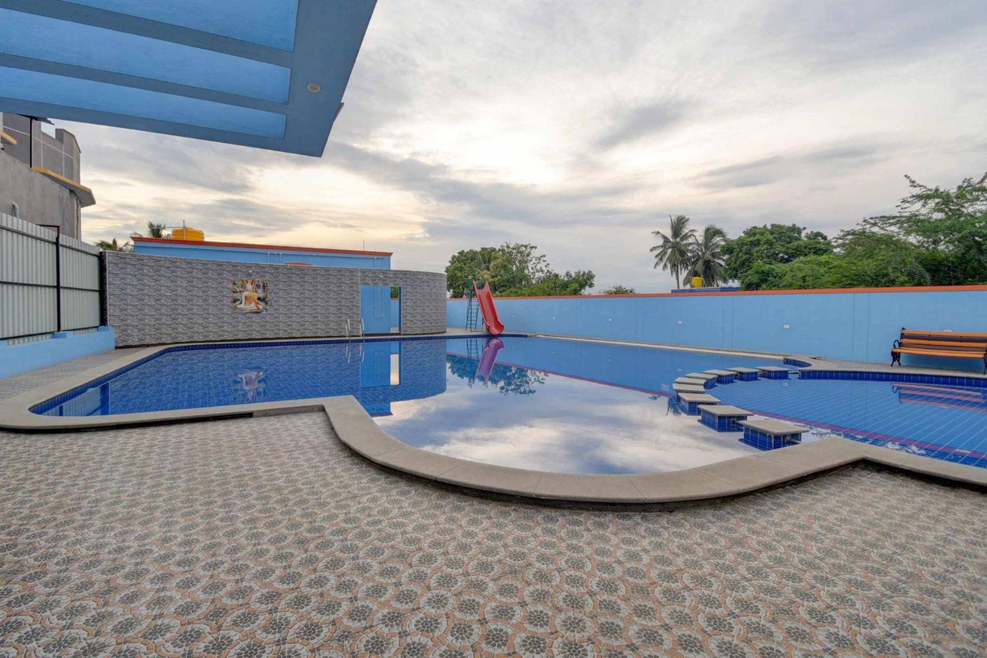 Collectipn O Pradee Queen Resort チェンナイ エクステリア 写真